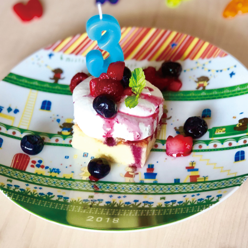 （使う）『お誕生日会』 のバースデーケーキのお皿として